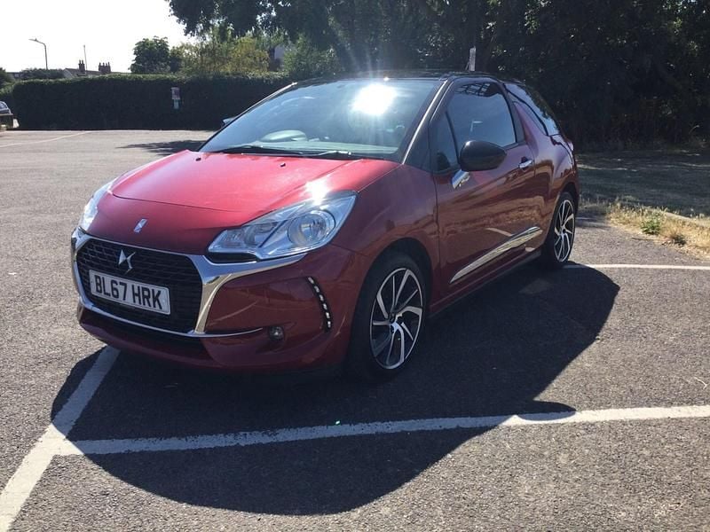 Used DS Automobiles DS3 Connected Chic 2018 Red Hatchback