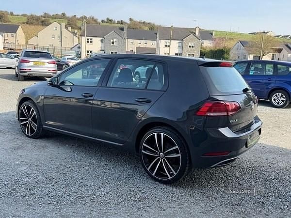 Used VW Golf VII SE 115 HP (84 kW) 2017 Grey Hatchback