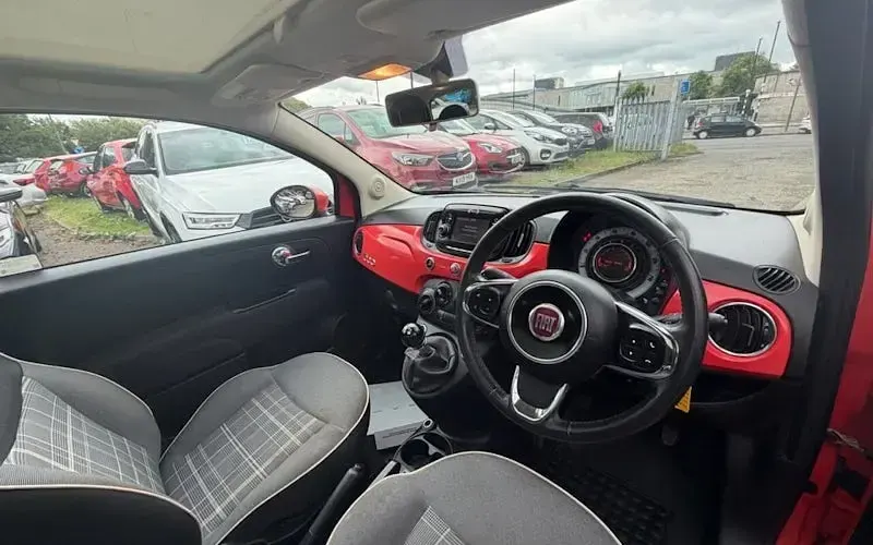 Used Fiat 500 Lounge 69 HP (50 kW) 2018 Pink Hatchback