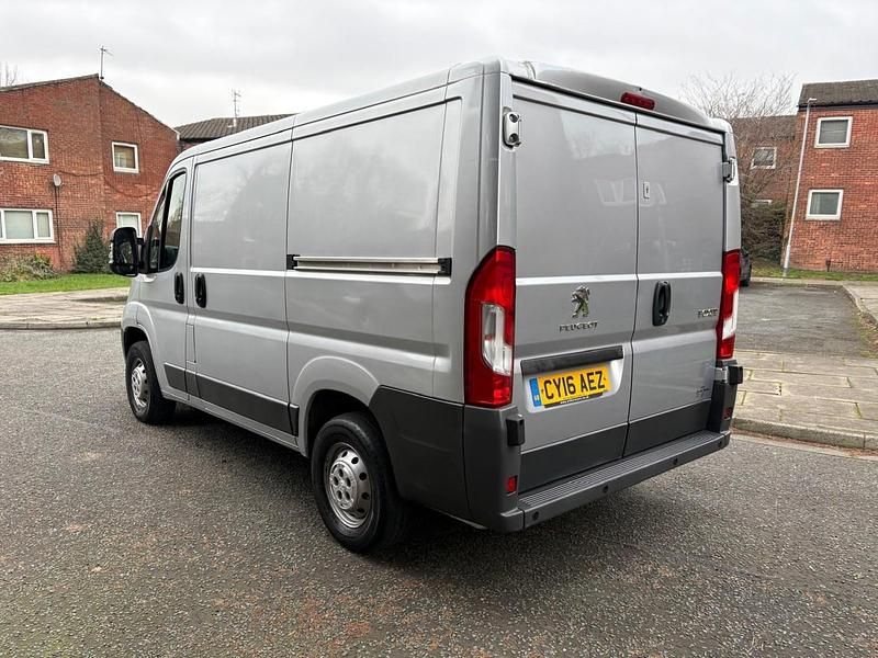 Used Peugeot Boxer 110 HP (80 kW) 2016 Silver Van