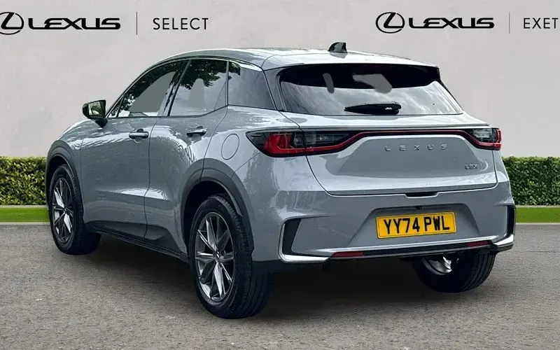 Second-hand Lexus LBX 136 CP (100 kW) 2026 SUV