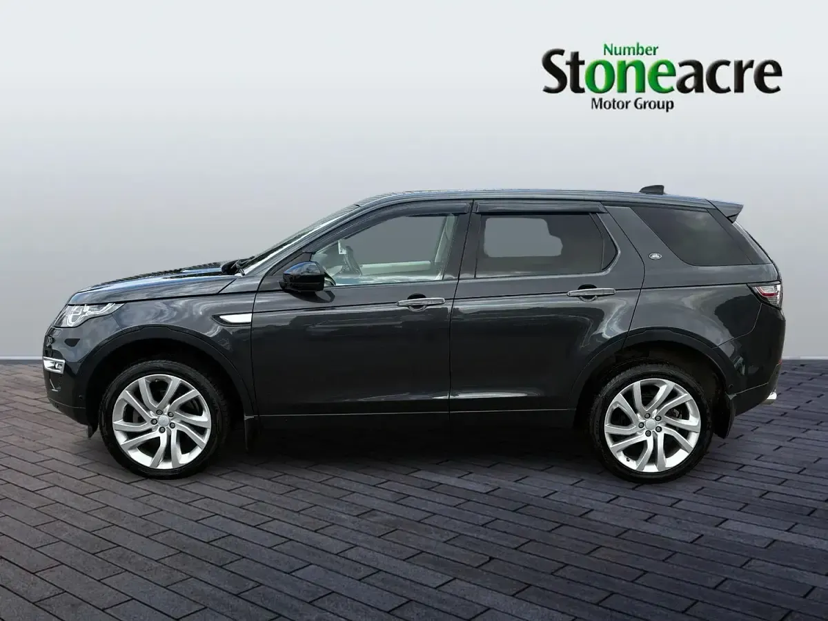 Used Land Rover Discovery 5 HSE Luxury 180 HP (132 kW) 2017 Grey SUV