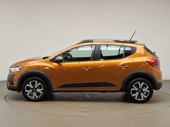 Used Dacia Sandero Journey 91 HP (66 kW) 2023 Orange Hatchback