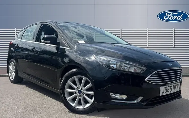 Used Ford Focus Titanium 125 HP (91 kW) 2017 Hatchback