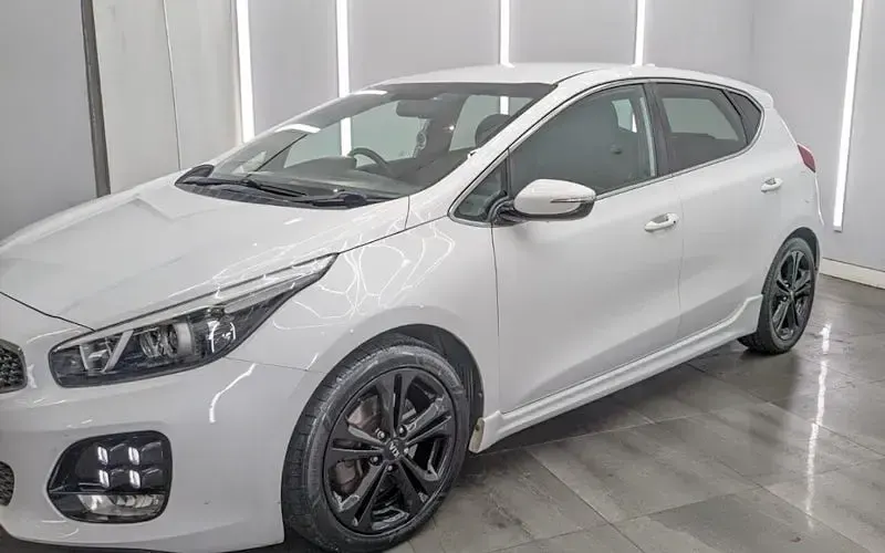 Used Kia Ceed GT-Line 136 HP (100 kW) 2018 White Hatchback