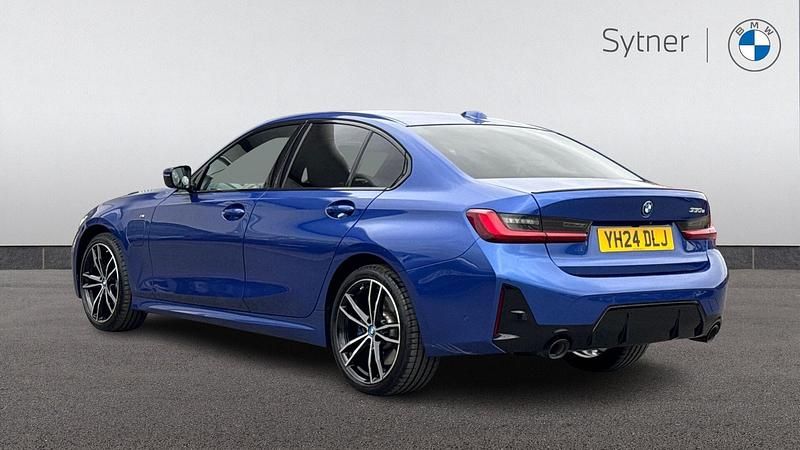 Begagnad BMW 330e M Sport 288 HK (211 kW) 2024 Blå