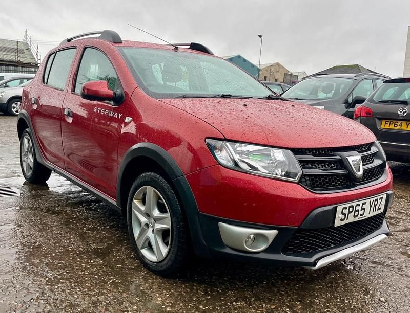 Used Dacia Sandero Ambiance 2015 Red Hatchback