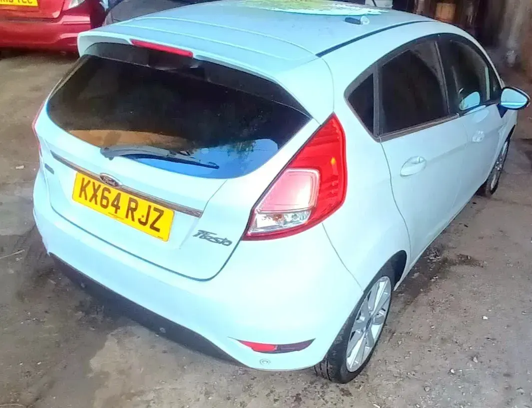 Usado Ford Fiesta Titanium 2014 Branco Citadino