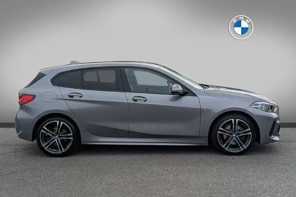 Used BMW 118 M Sport 134 HP (98 kW) 2024 Grey