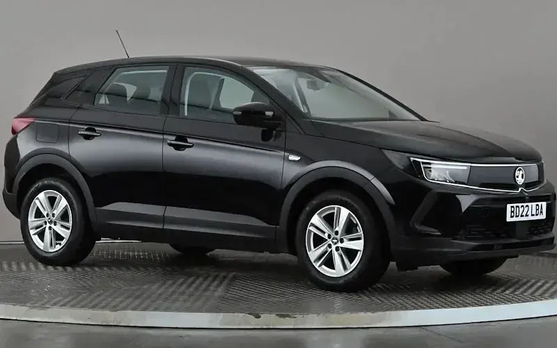 Used Vauxhall Grandland X Design Edition 131 HP (96 kW) 2024 SUV