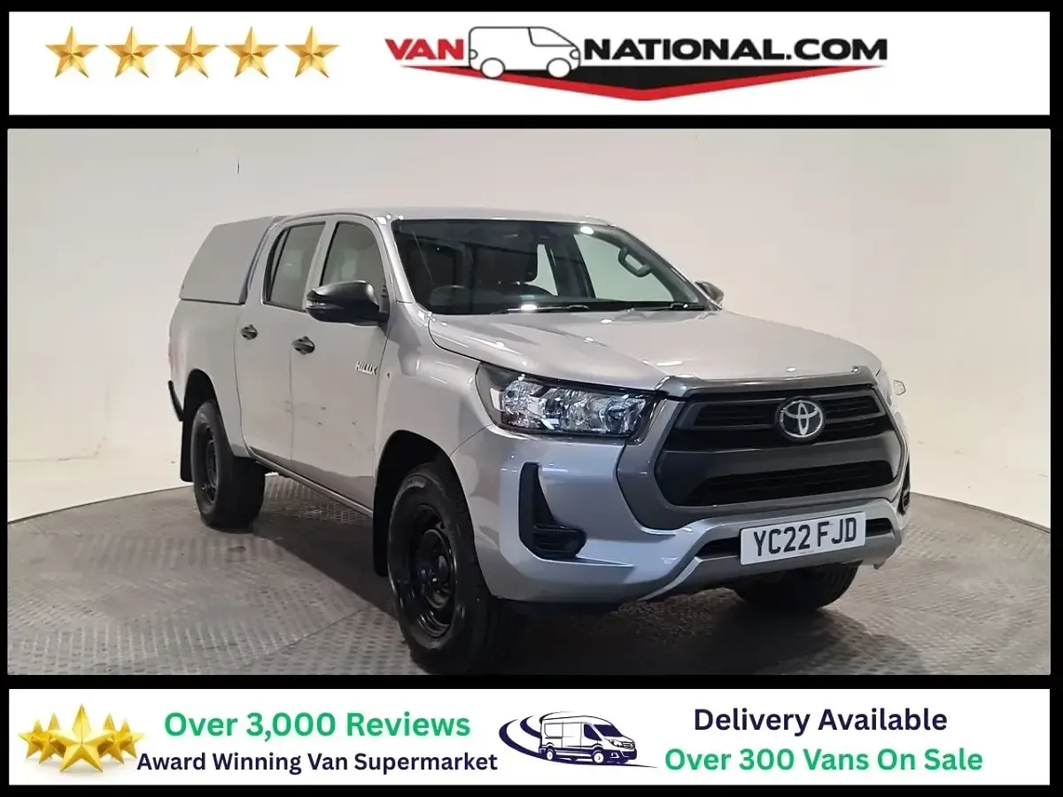 Używany Toyota HiLux Active 150 KM (110 kW) 2022 Srebrny Pickup