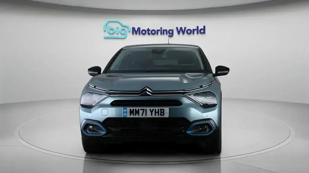 Usado Citroën e-C4 Shine 100 kW (136 HP) 2022 Citadino