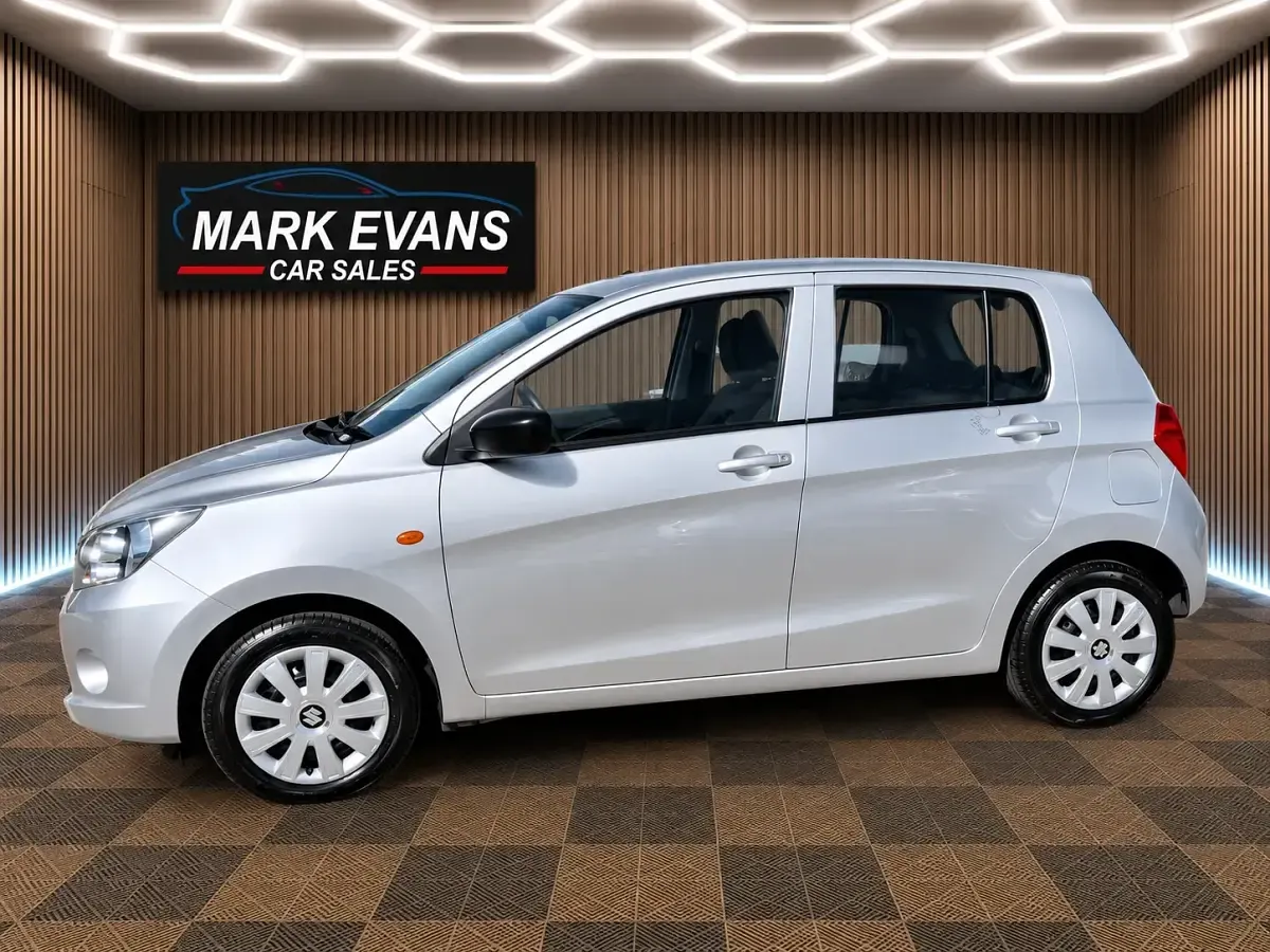 Used Suzuki Celerio 67 HP (49 kW) 2017 Silver Hatchback