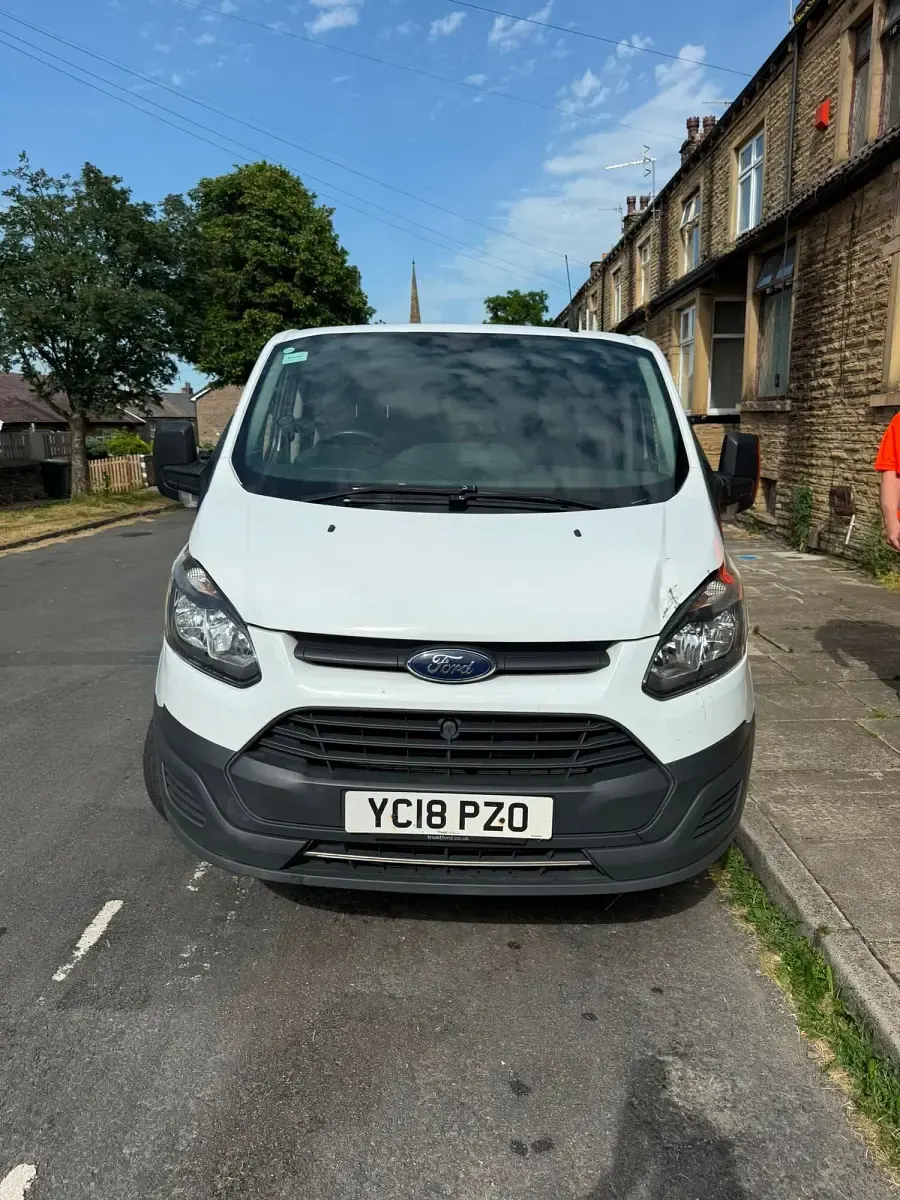 Used Ford Transit Custom 105 HP (77 kW) 2018 White Van