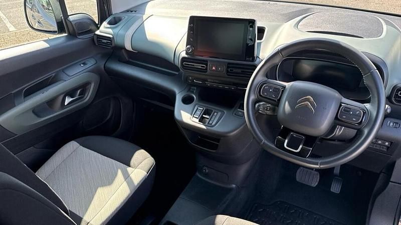 Used Citroën e-Berlingo XTR 98 kW (134 HP) 2023 Grey MPV