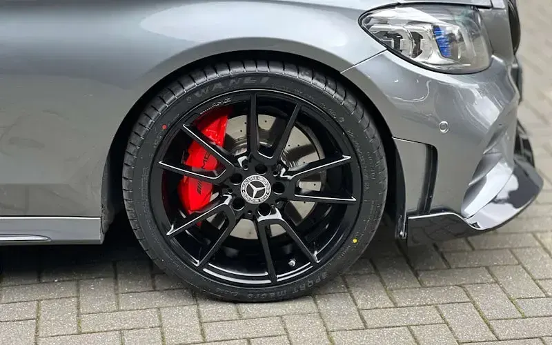 Used Mercedes C300 AMG Line Premium Plus 258 HP (189 kW) 2018 Grey Coupe