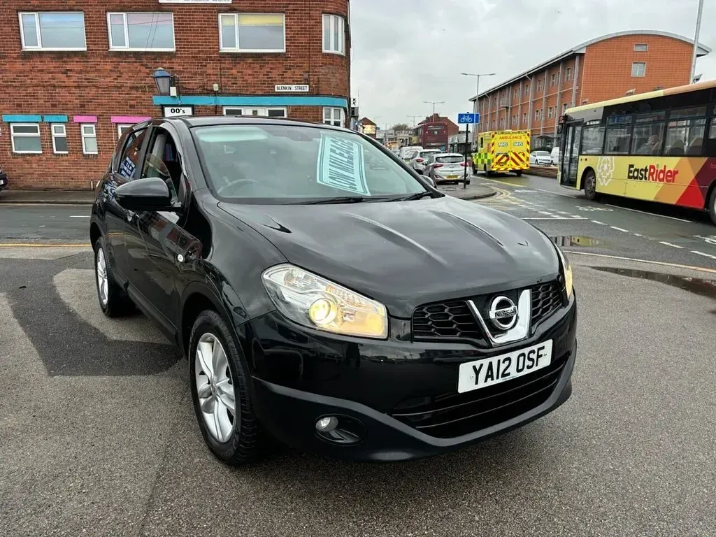 Used Nissan Qashqai Acenta 110 HP (80 kW) 2012 Black SUV