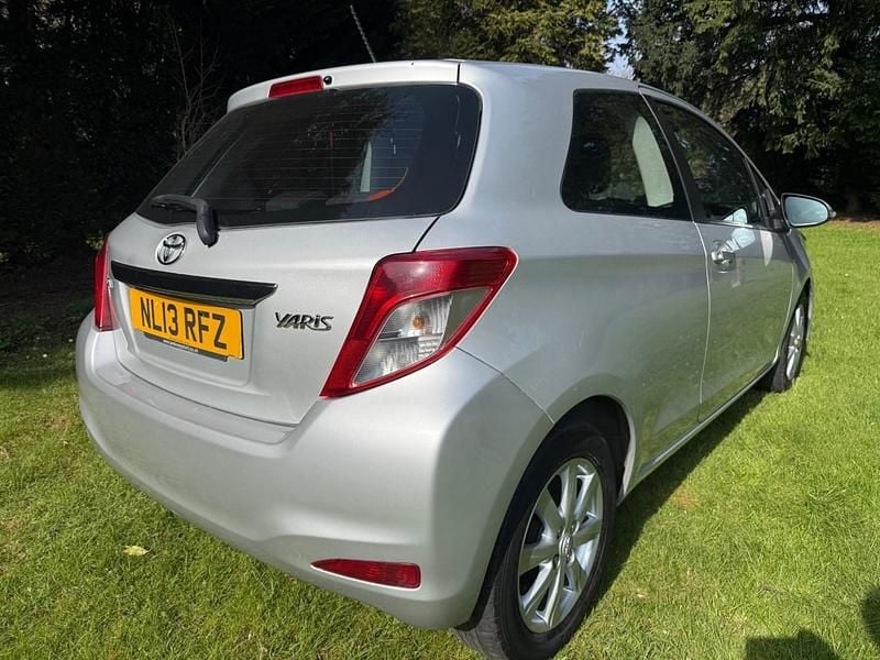Used Toyota Yaris 2013 Silver Hatchback
