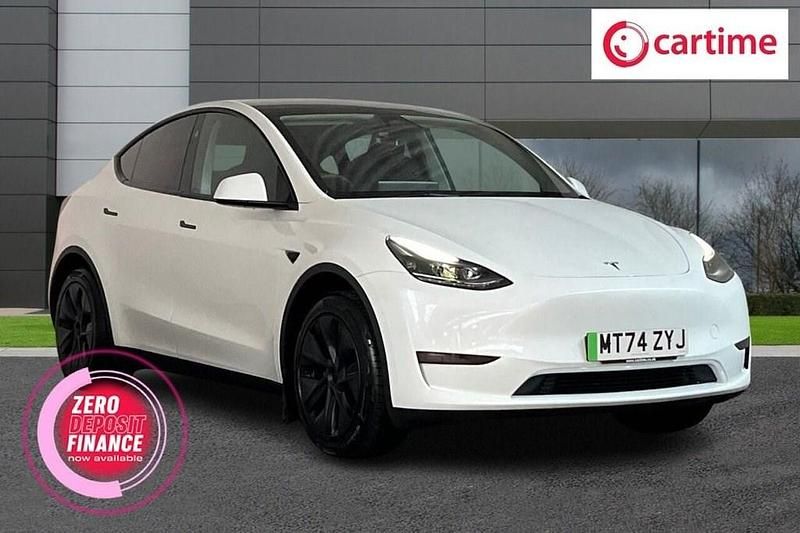 White Used 2024 Tesla Model Y Long Range RWD SUV | £35,702 (Expensive) - Image 1/3