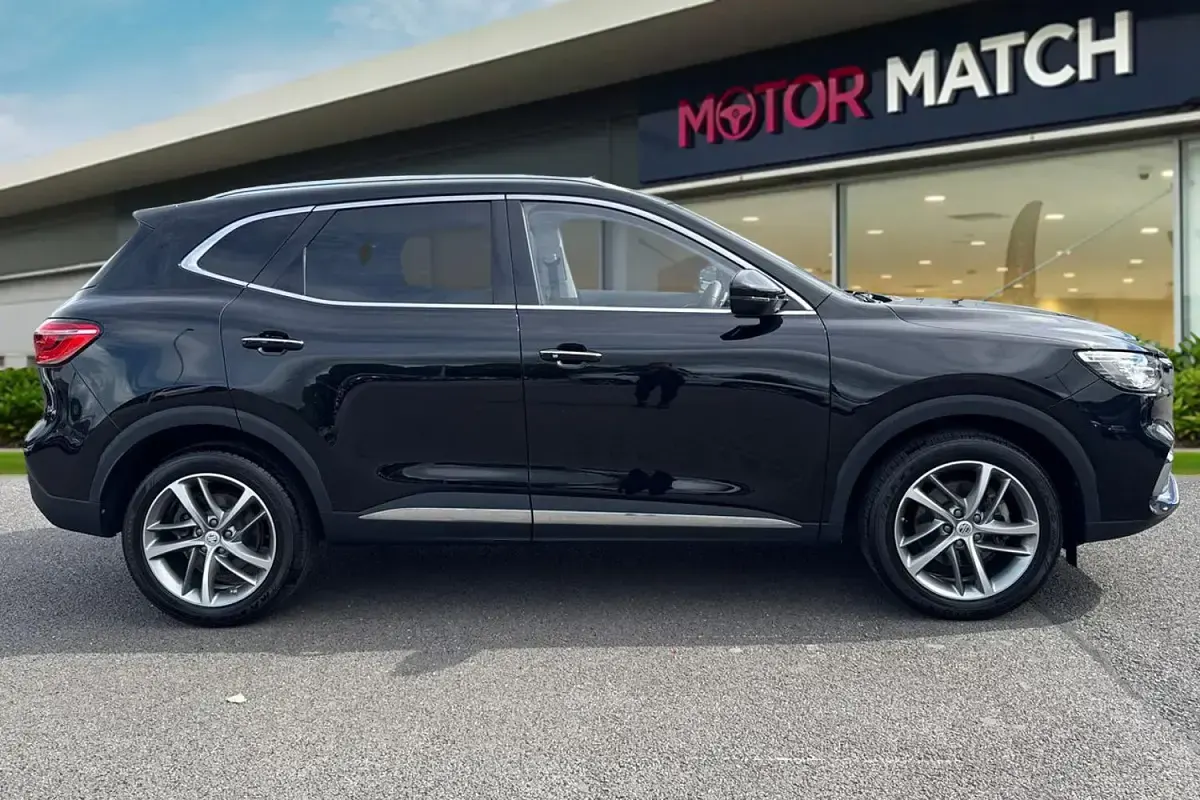 Used MG HS Exclusive 162 HP (119 kW) 2023 Black SUV