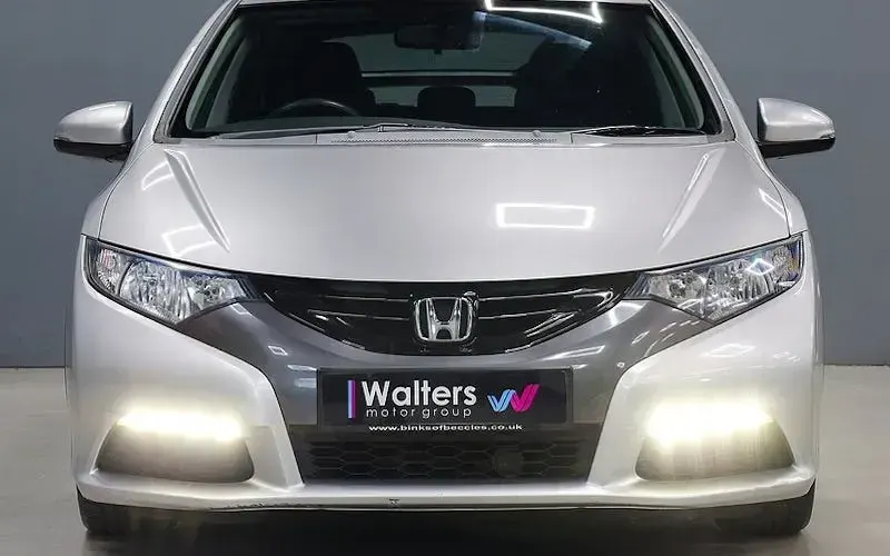 Used Honda Civic SE 99 HP (72 kW) 2013 Hatchback