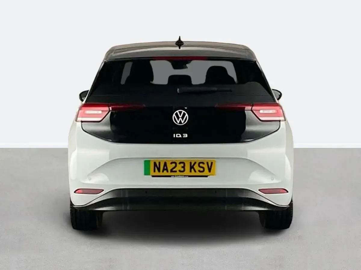 Używany VW ID.3 Pro Performance 150 kW (204 KM) 2023 Biały Hatchback