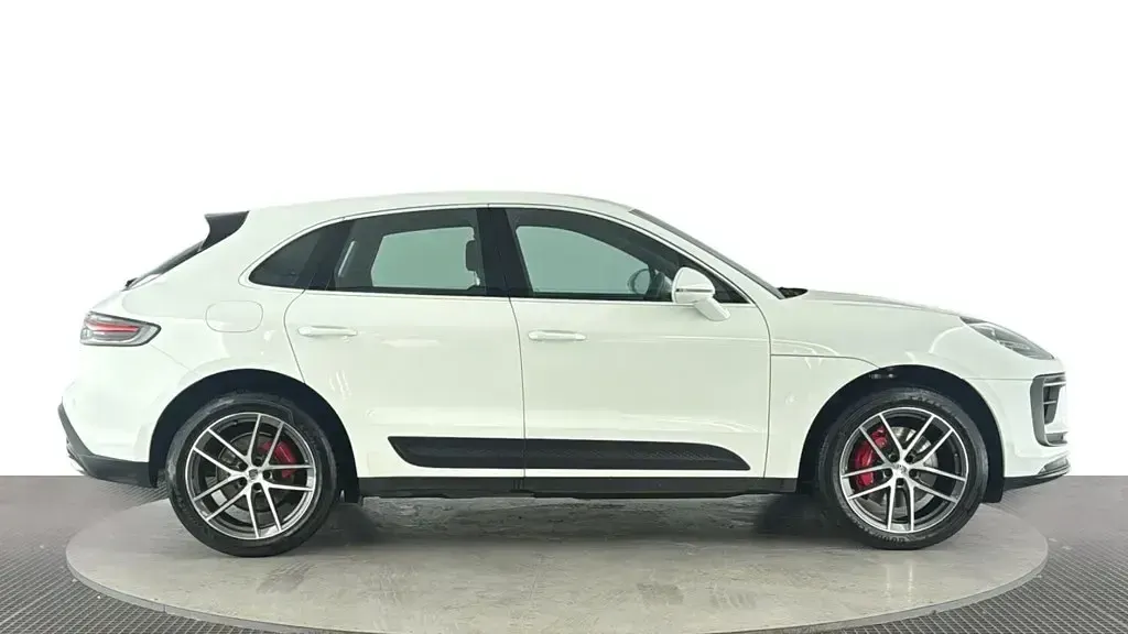 Used Porsche Macan 380 HP (279 kW) 2023 White SUV