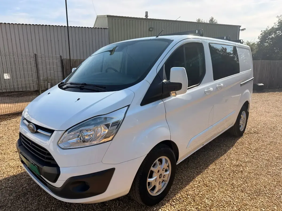 Used Ford Transit Custom Limited 125 HP (91 kW) 2014 White Van