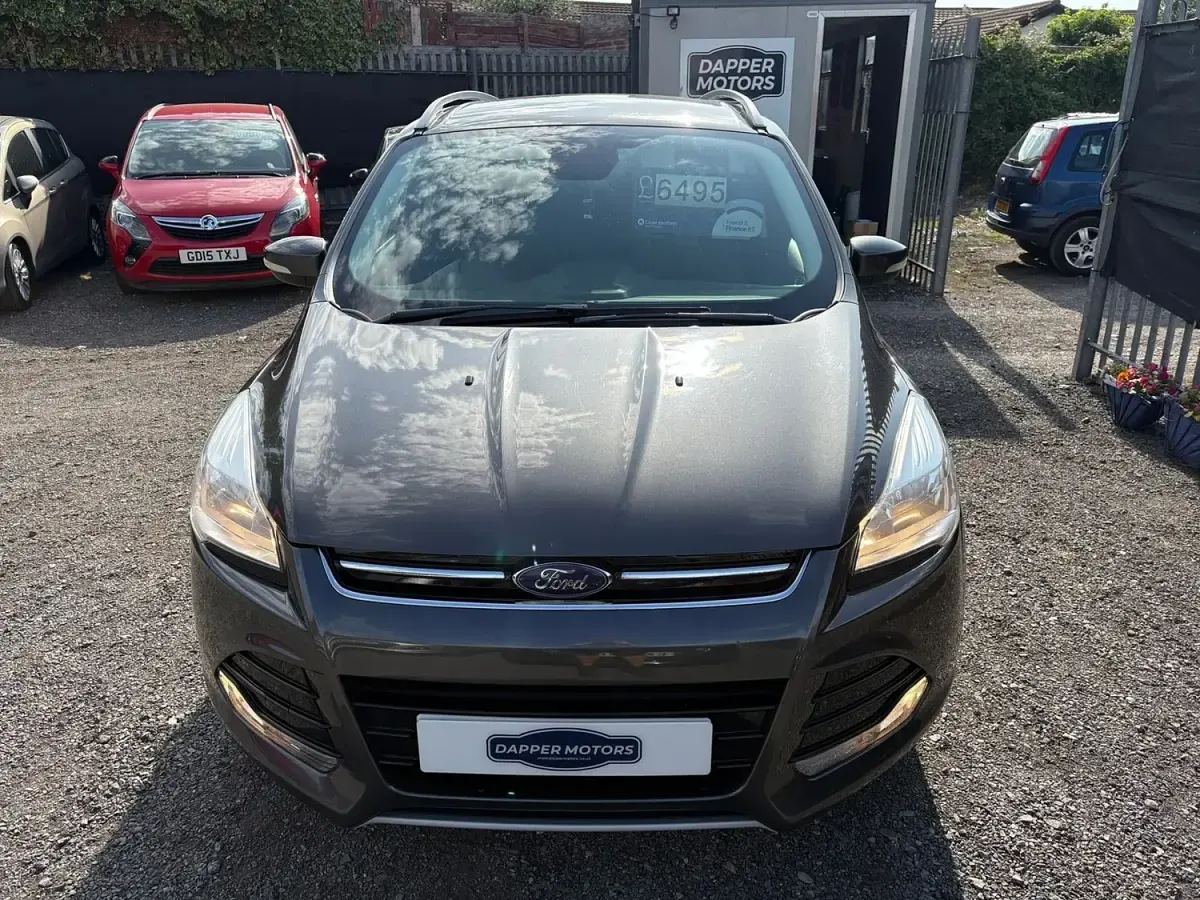 Usado Ford Kuga Titanium 150 CV (110 kW) 2016 Gris SUV