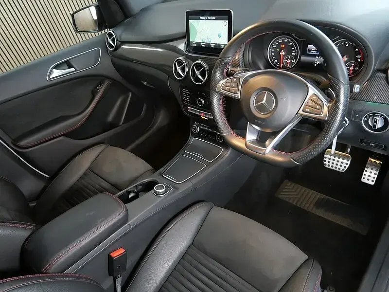Used Mercedes B180 AMG Line Premium 2017 Silver Hatchback