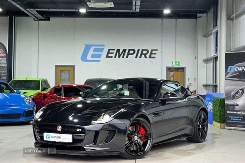 Used Jaguar F-Type Supercharged 550 HP (404 kW) 2014 Black Coupe