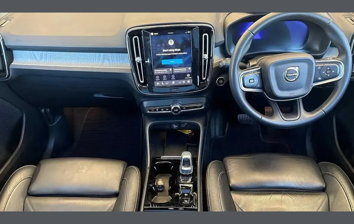 Used Volvo XC40 Ultimate 194 HP (142 kW) 2023 Grey SUV