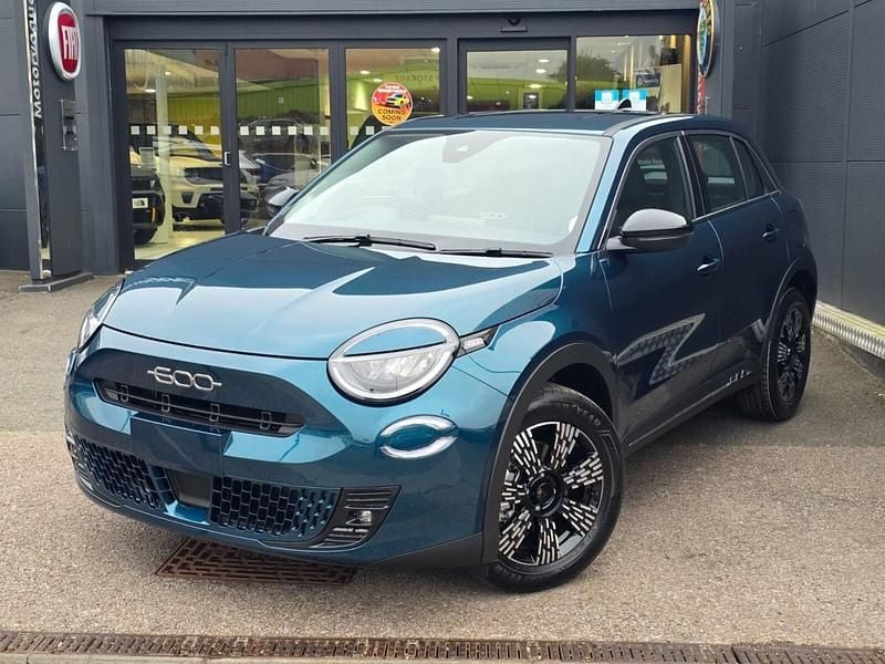 New Fiat 600 La Prima 99 HP (72 kW) 2025 Ocean green Hatchback