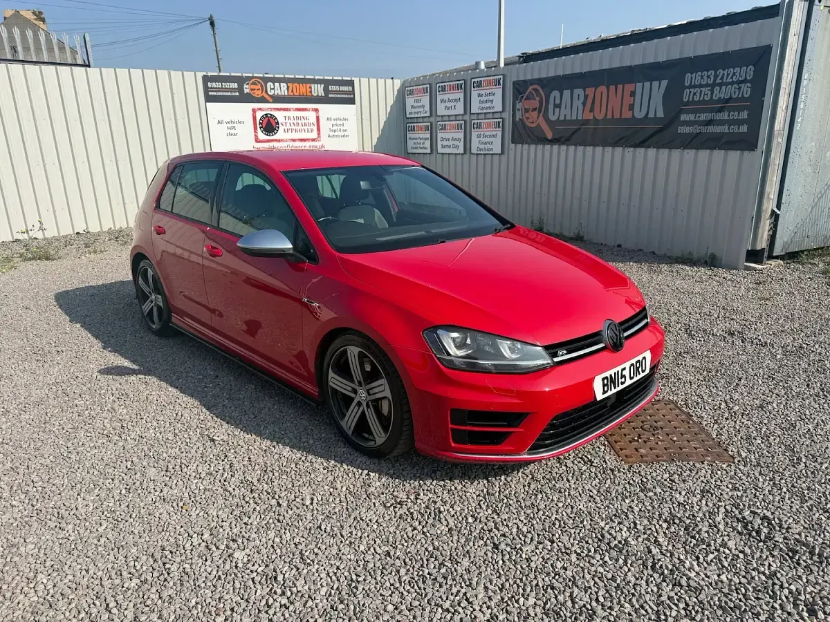 Used VW Golf VII R 410 HP (301 kW) 2015 Red Hatchback