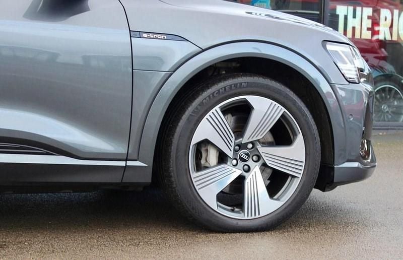 Used Audi e-tron S-Line 300 kW (408 HP) 2022 Grey SUV