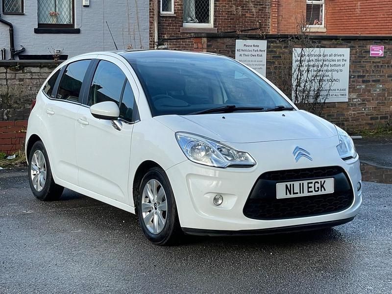 Used Citroën C3 VTR Sport 75 HP (55 kW) 2011 White Hatchback