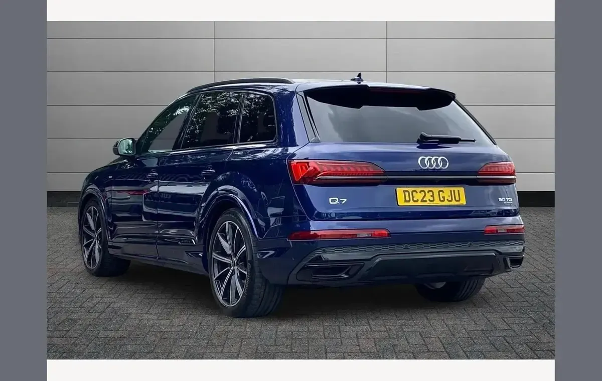 Used Audi Q7 Black Edition 282 HP (207 kW) 2023 Blue SUV