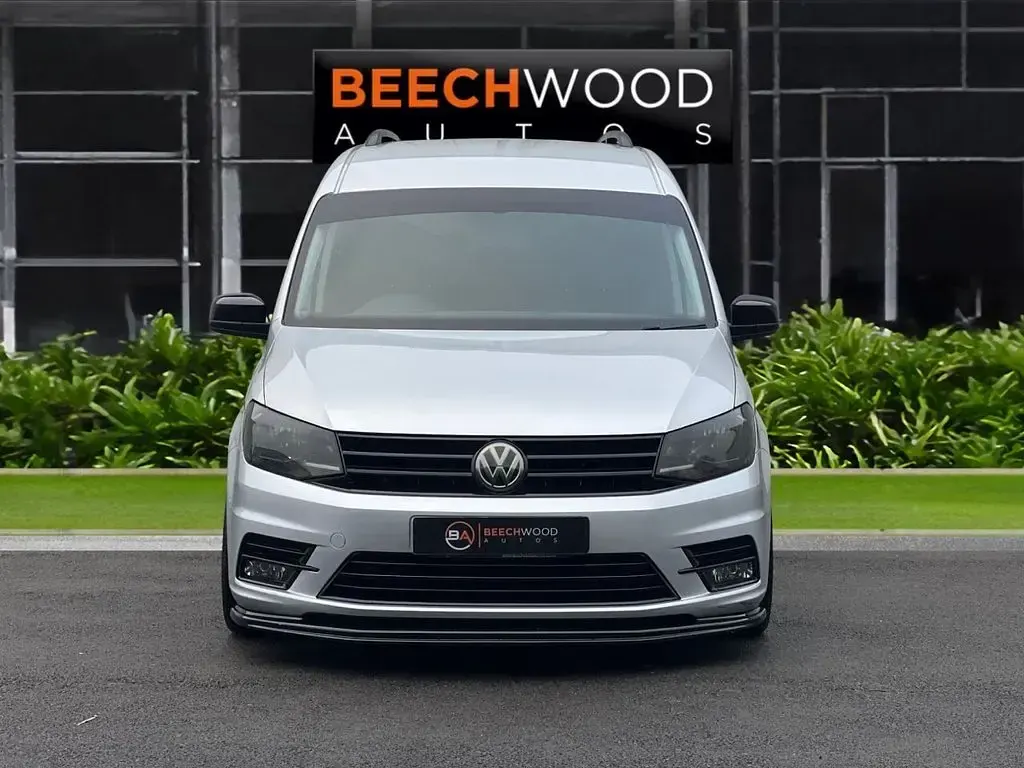 Used VW Caddy Maxi S 102 HP (75 kW) 2018 Silver MPV