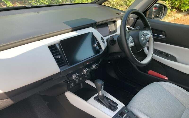 Image 2/4