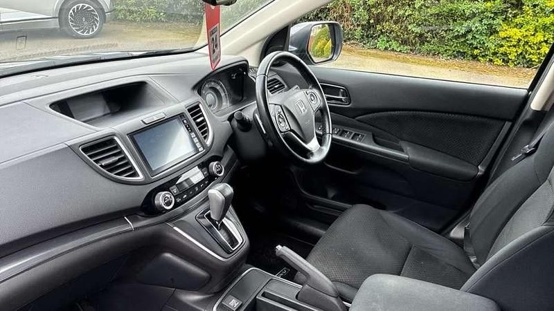 Used Honda CR-V SE Plus 155 HP (114 kW) 2017 Metallic  polished metal SUV