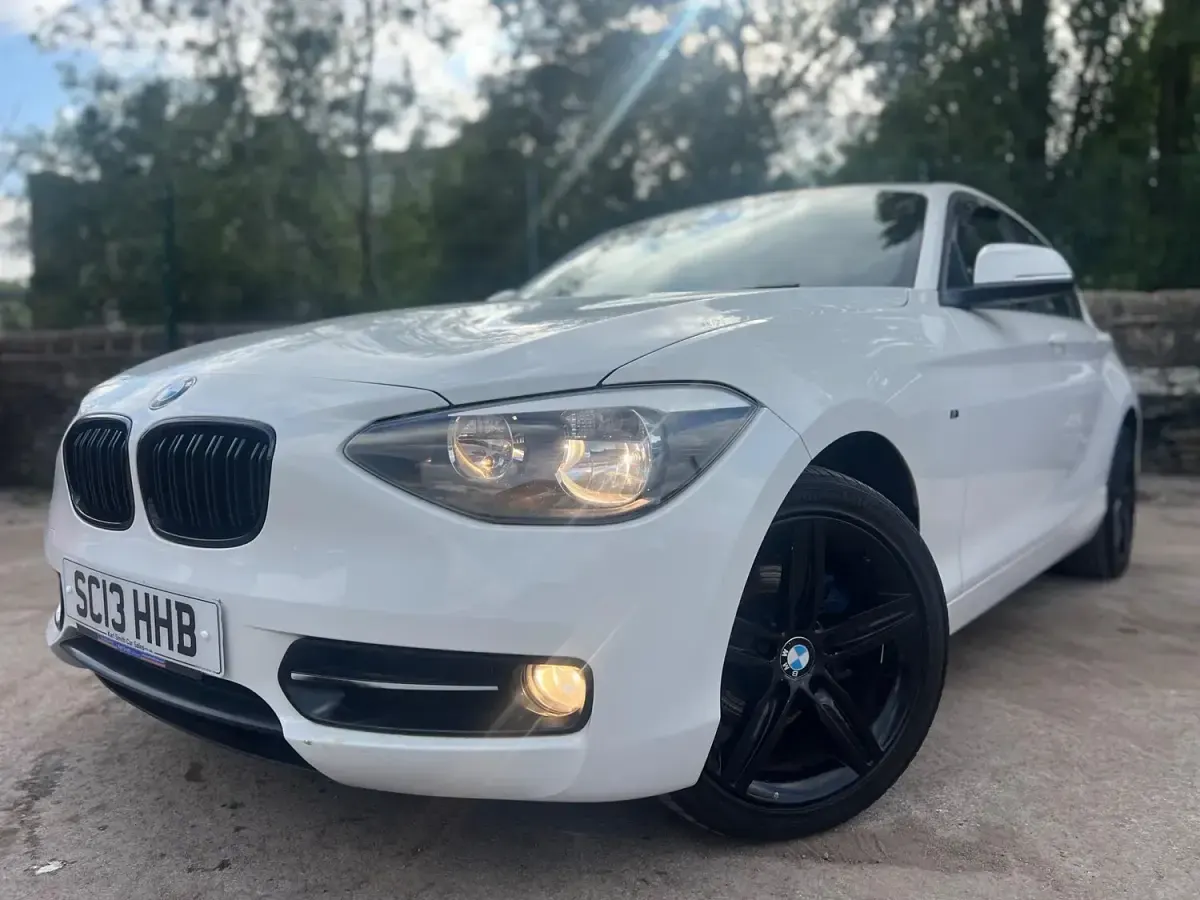Used BMW 116 Sport Line 136 HP (100 kW) 2013 White Hatchback