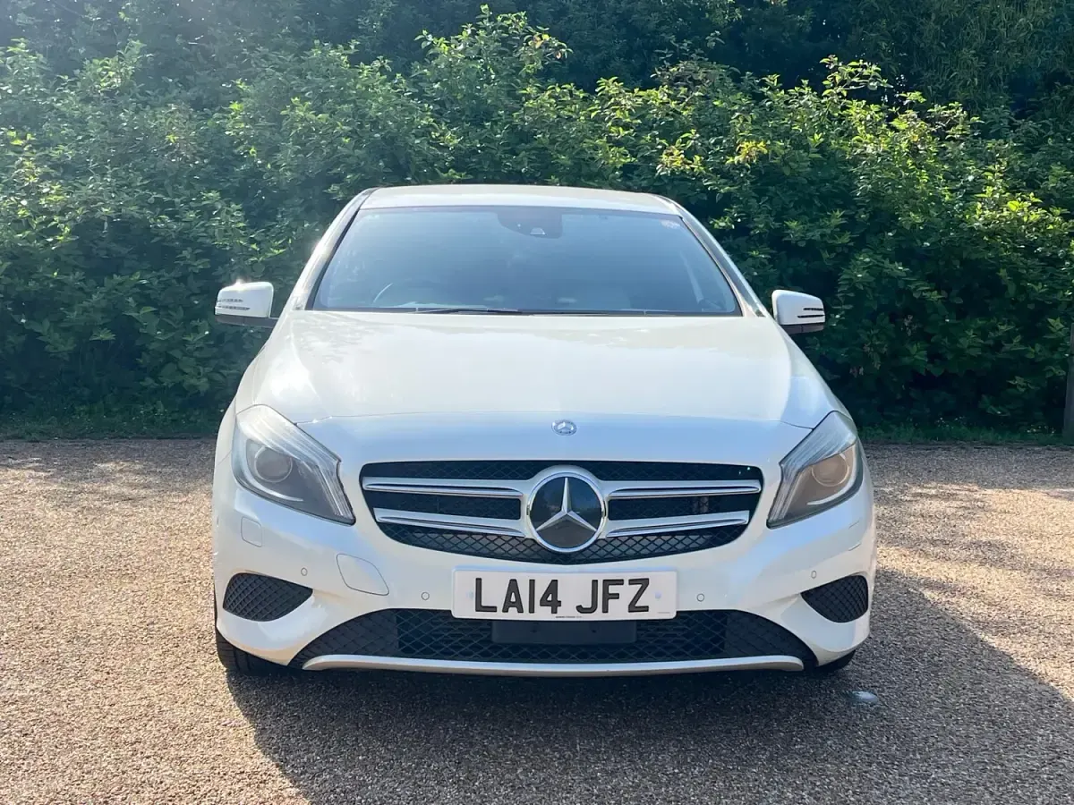 Used Mercedes A180 SE 2014 White Hatchback