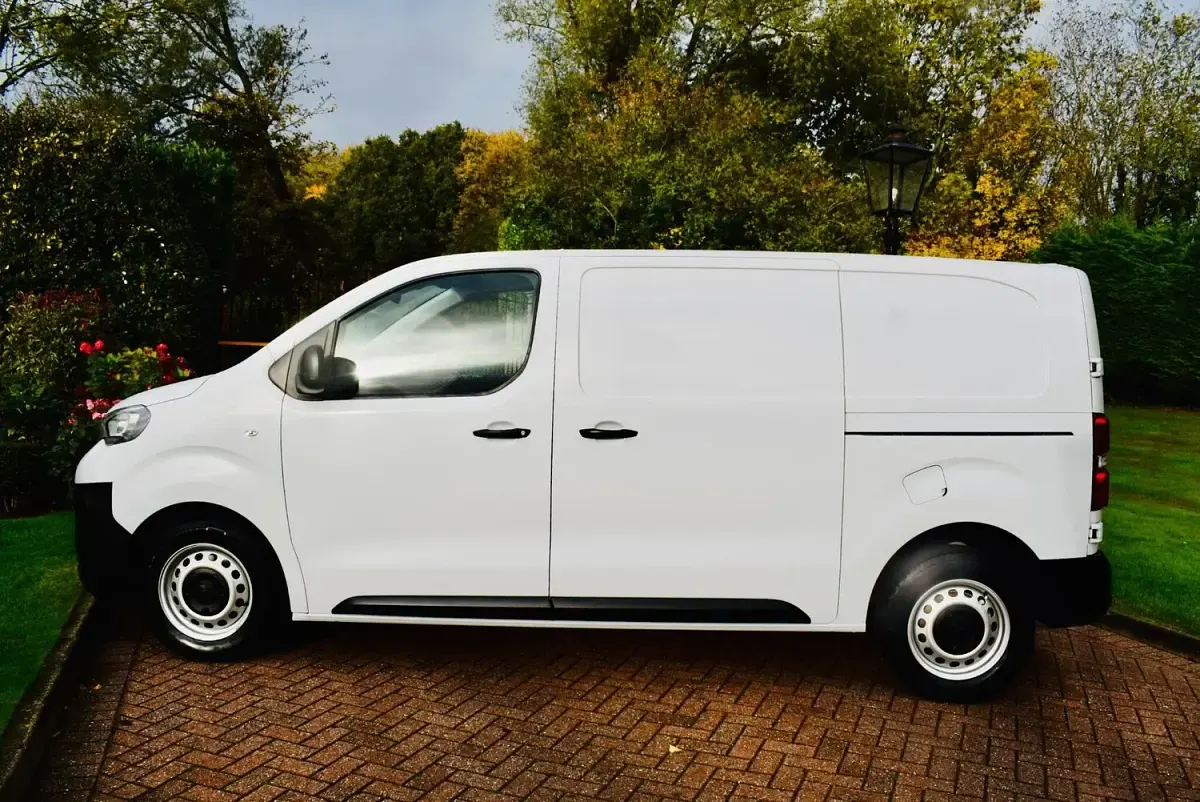 Used Peugeot Expert Premium 2023 White Van