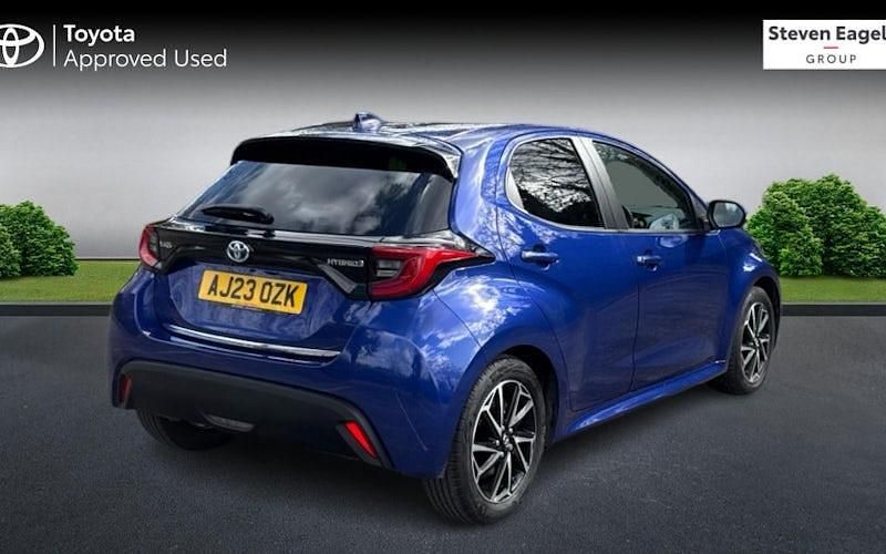 Used Toyota Yaris Hybrid Design 116 HP (85 kW) 2026 Hatchback