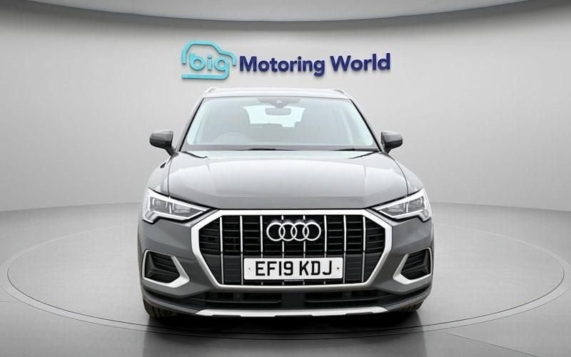Used Audi Q3 Sport 150 HP (110 kW) 2026 SUV