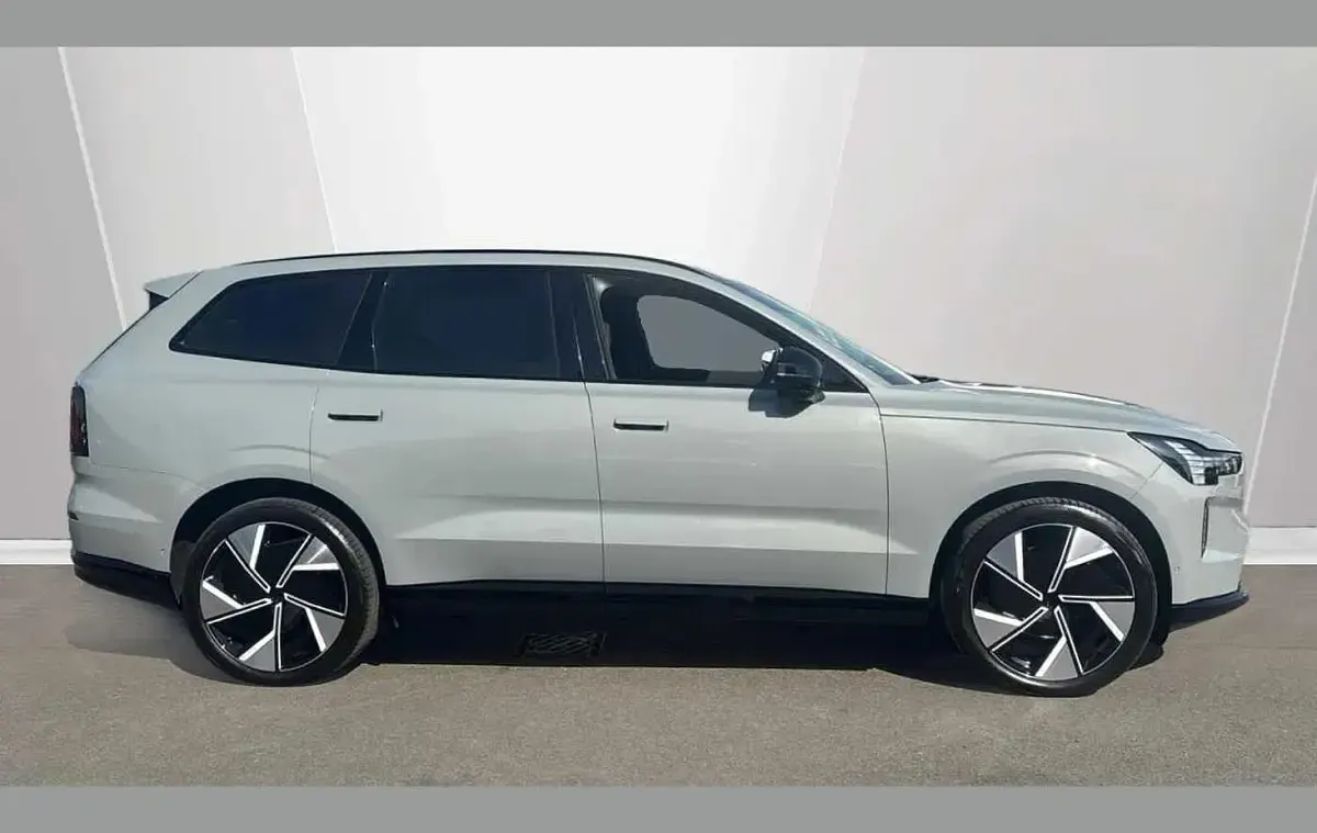 New Volvo EX90 Performance 380 kW (517 HP) 2026 Grey SUV