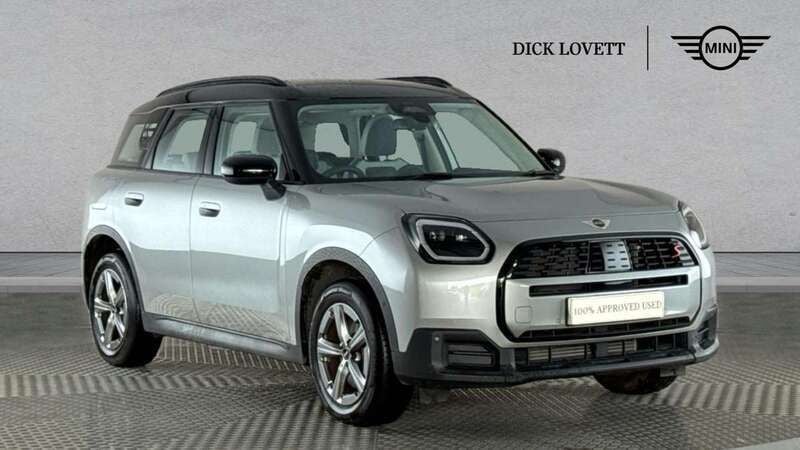 Silver Used 2024 Mini Countryman Classic SUV | £30,785 (Fair price) - Image 1/4