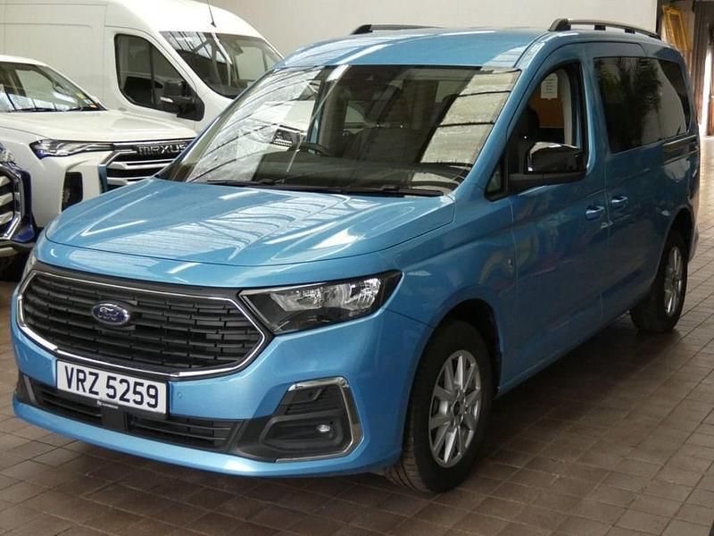 Used Ford Grand Tourneo Connect Titanium 114 HP (83 kW) 2024 Blue MPV