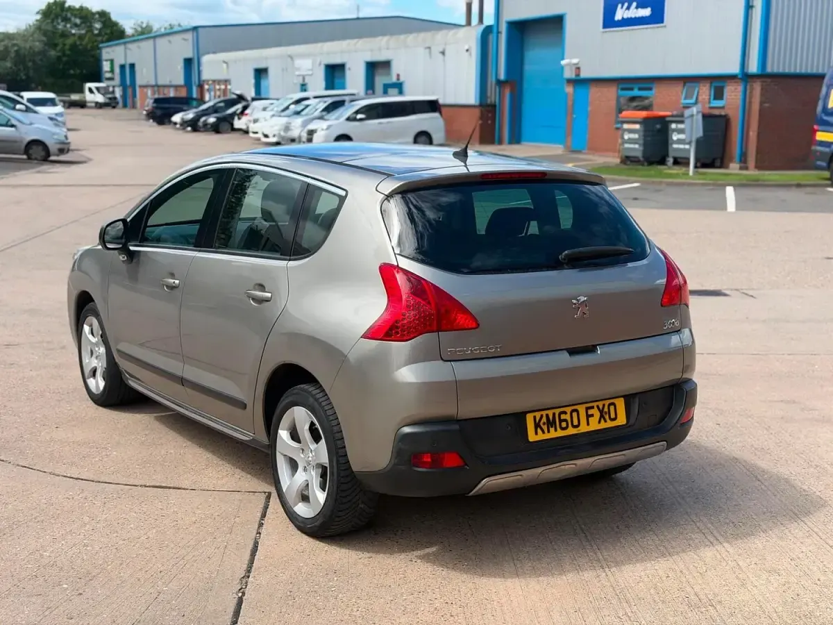 Used Peugeot 3008 112 HP (82 kW) 2011 Grey Estate