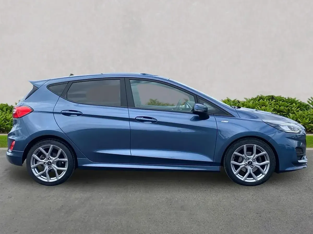 Used Ford Fiesta ST-Line 125 HP (91 kW) 2023 Blue Hatchback